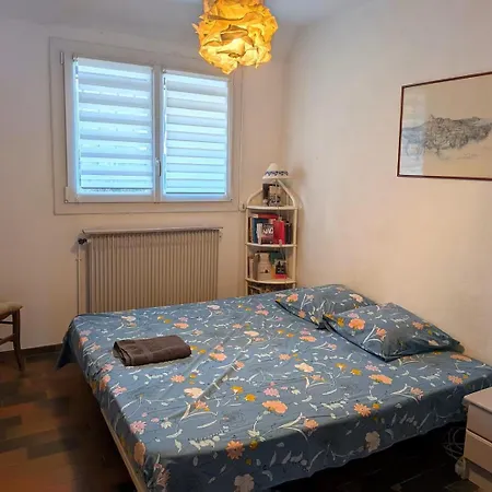 Corail, Vue Plongeante Sur La